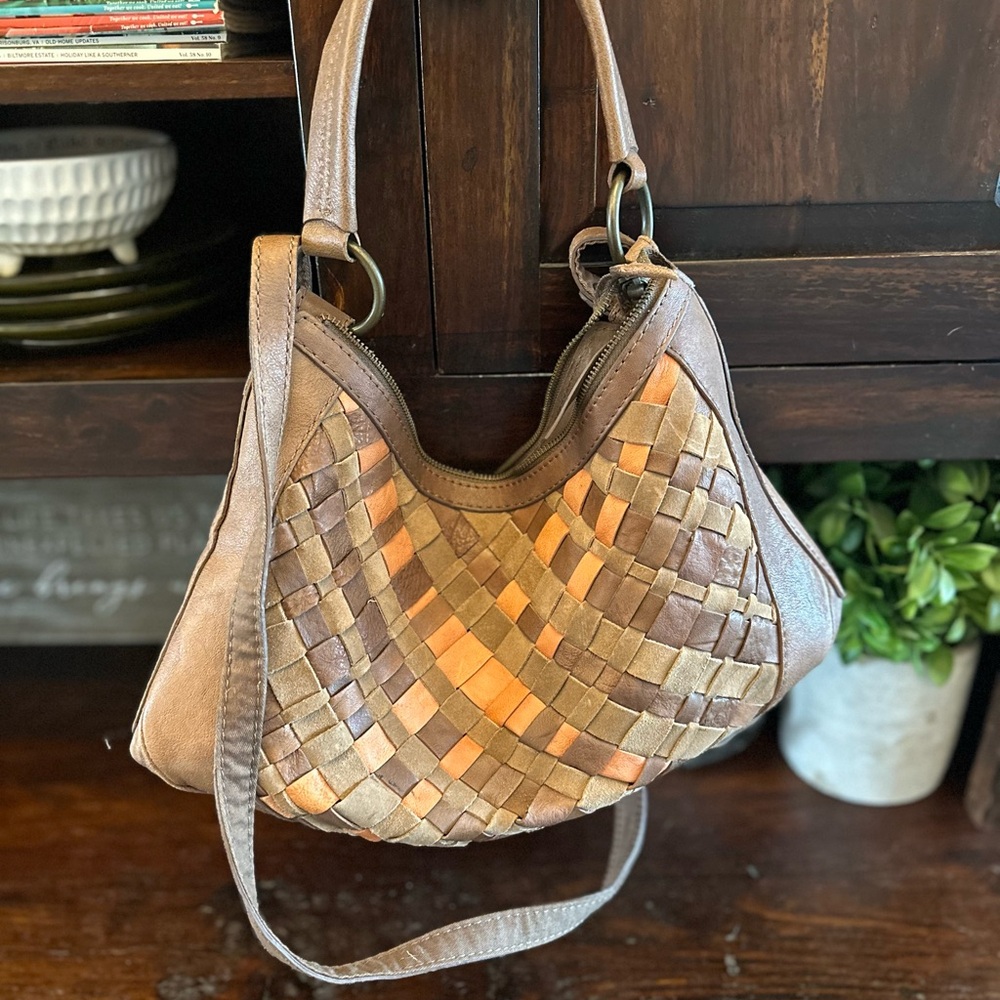 Woven Leather Shoulder Bag - Brown and Tan